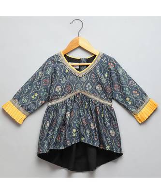 Black printed high low sharara set 4
