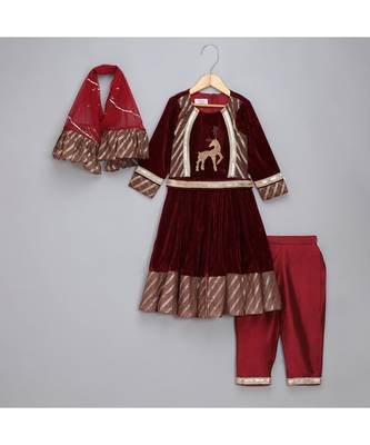 Maroon velvet embroidered anarkali pants with net dupatta 1