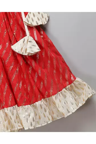 Offwhite embroidered chanderi lehnga set