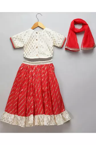 Offwhite embroidered chanderi lehnga set