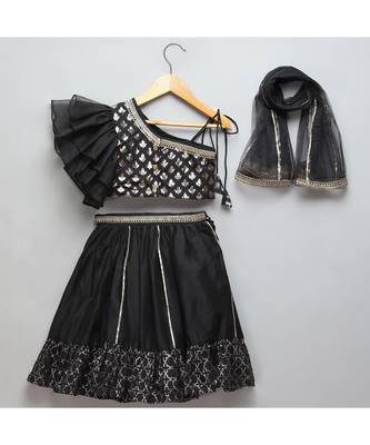 Black chanderi off shoulder lehnga set 3