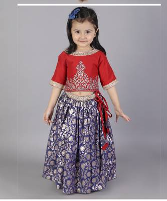 Red and blue zari embroidery lehnga set 4