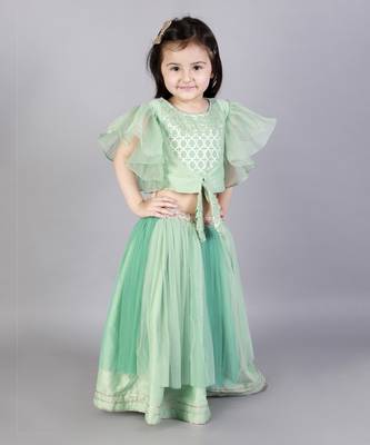 Green zari organza blouse with net lehnga 5