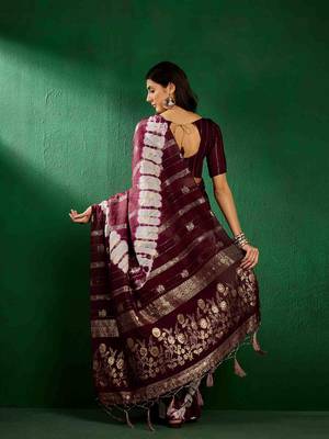 wine jacquard design cotton saree with unstitched blouse piece 4