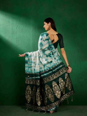 dark green jacquard design cotton saree with unstitched blouse piece 4