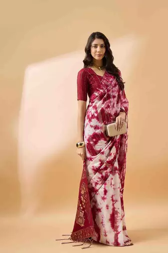 magenta jacquard design cotton saree with unstitched blouse piece
