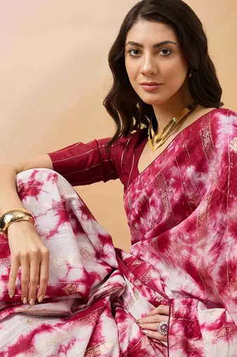 magenta jacquard design cotton saree with unstitched blouse piece