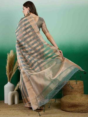 green zari woven banarasi organza saree with unstitched blouse piece 4