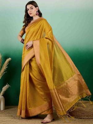 golden zari woven banarasi organza saree with unstitched blouse piece 2