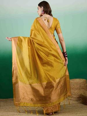 golden zari woven banarasi organza saree with unstitched blouse piece 4