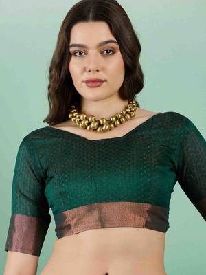 green zari woven banarasi organza saree with unstitched blouse piece 5