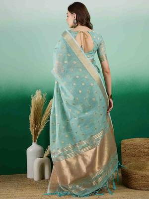 blue jacquard design banarasi organza saree with unstitched blouse piece 4