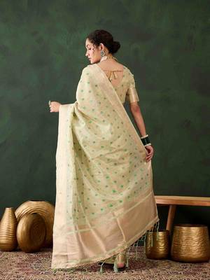 green zari woven banarasi organza saree with unstitched blouse piece 4