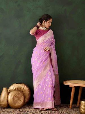 lavender jacquard design poly cotton saree with unstitched blouse piece 2