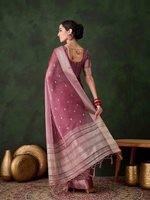 magenta jacquard design poly cotton saree with unstitched blouse piece 4