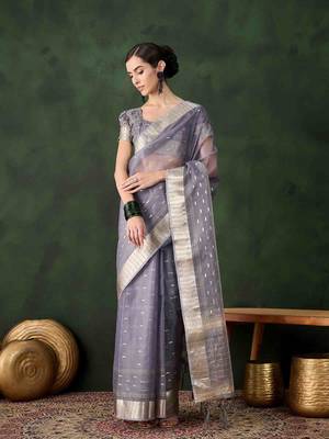 grey jacquard design poly cotton saree with unstitched blouse piece 1