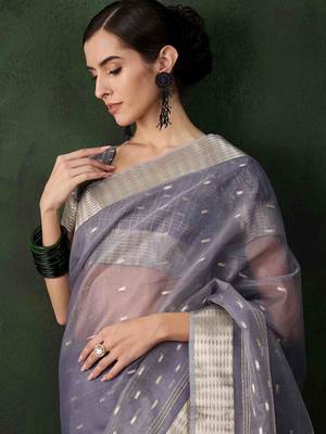 grey jacquard design poly cotton saree with unstitched blouse piece 3