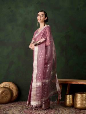 magenta jacquard design poly cotton saree with unstitched blouse piece 2