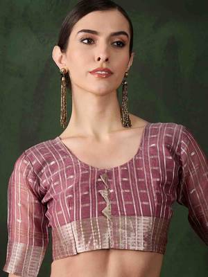 magenta jacquard design poly cotton saree with unstitched blouse piece 5
