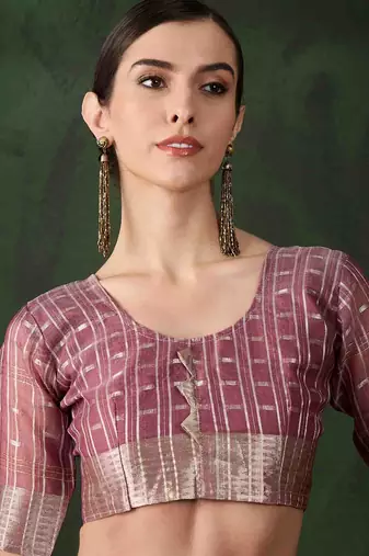 magenta jacquard design poly cotton saree with unstitched blouse piece
