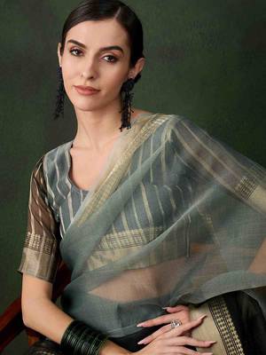 green jacquard design poly cotton saree with unstitched blouse piece 3
