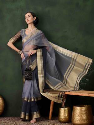 grey jacquard design poly cotton saree with unstitched blouse piece 2