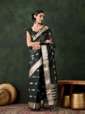green jacquard design poly cotton saree with unstitched blouse piece 2