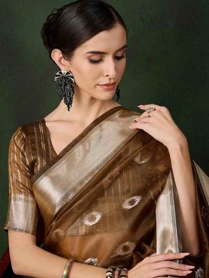 mustard jacquard design poly cotton saree with unstitched blouse piece 3