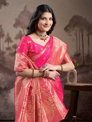Pink lichi silk blend wevon rich pallu heavy partywear saree 3