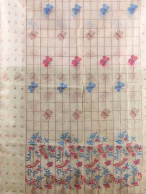 Beige muslin soft saree with jamdani designs 3