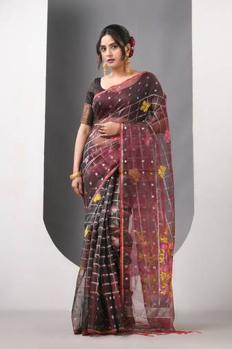 Emarald green dual tone muslin soft saree with jamdani designs