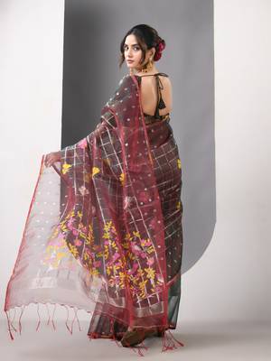 Emarald green dual tone muslin soft saree with jamdani designs 3