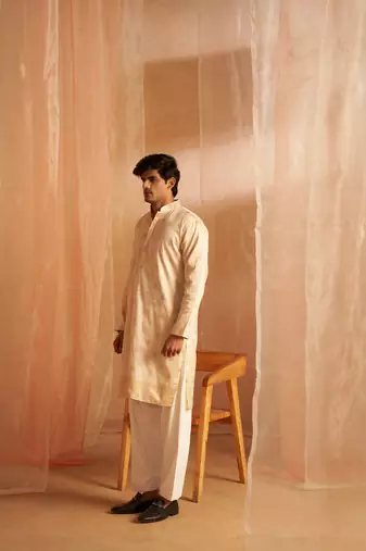 Beautiful off white viscosee fabric wevon men's kurta payjama