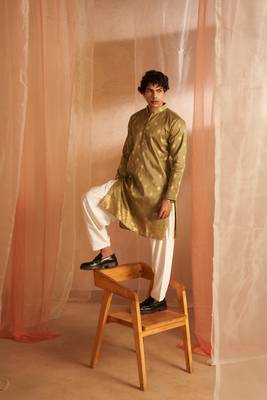 Beautiful green viscosee fabric wevon men's kurta payjama 4