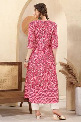 Pink printed long kurti with sequins  2