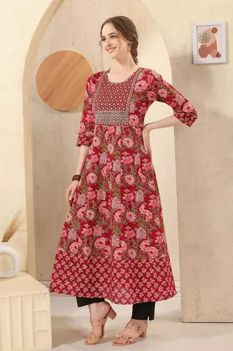 Maroon printed long kurti with sequins 
