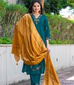 Women Embroidered Regular Thread Work Kurti with Trousers & With Dupatta