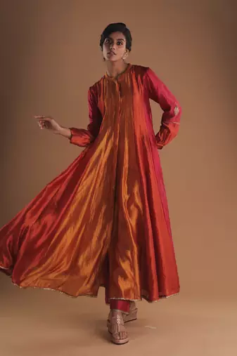 Omkara gulal kurta set