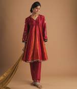 Apsara gulal kurta set