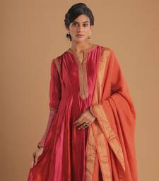 Dwarka gulal kurta set
