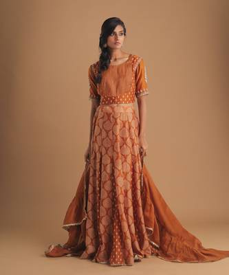 Lehenga With Pintuck Choli And Godet Skirt 3