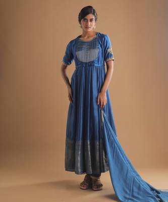 Manmohak peacock blue kurta set 1