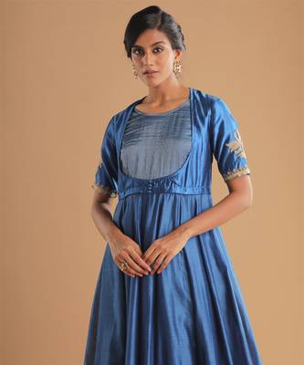 Manmohak peacock blue kurta set 2