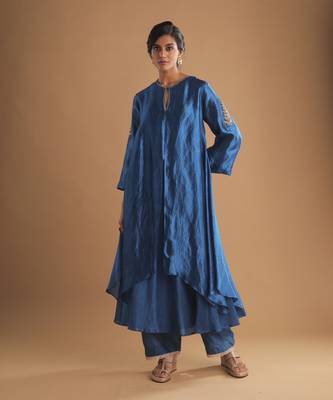 Saundarya peacock blue kurta set 1