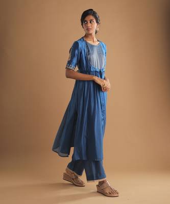 Suramya peacock blue kurta set 1