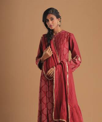 Serene gulal kurta set 4