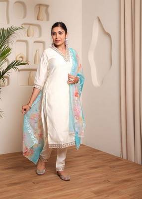 Off white chanderi cotton fabric ceremonial wear salwar kameez 1