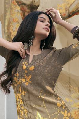 Brown crepe fabric ceremonial salwar suit 3