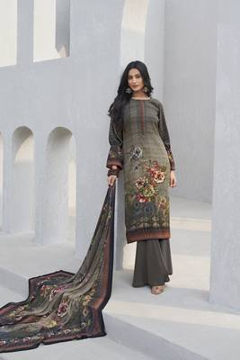 Grey crepe fabric ceremonial salwar suit 1