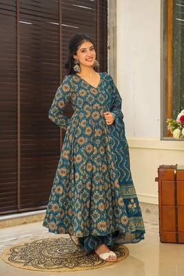 Blue muslin fabric printed ceremonial girlie suit 1
